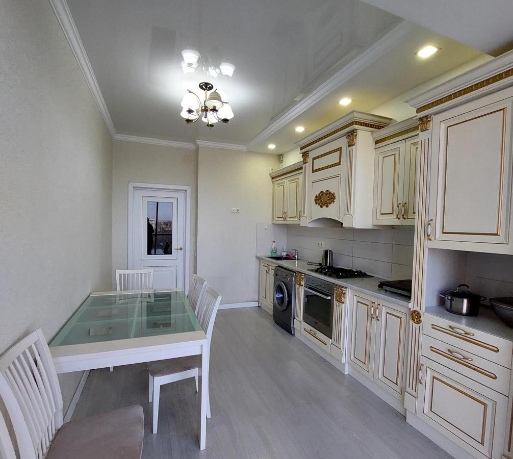 Elite Apartment In Street Mederova 50 Bişkek Dış mekan fotoğraf
